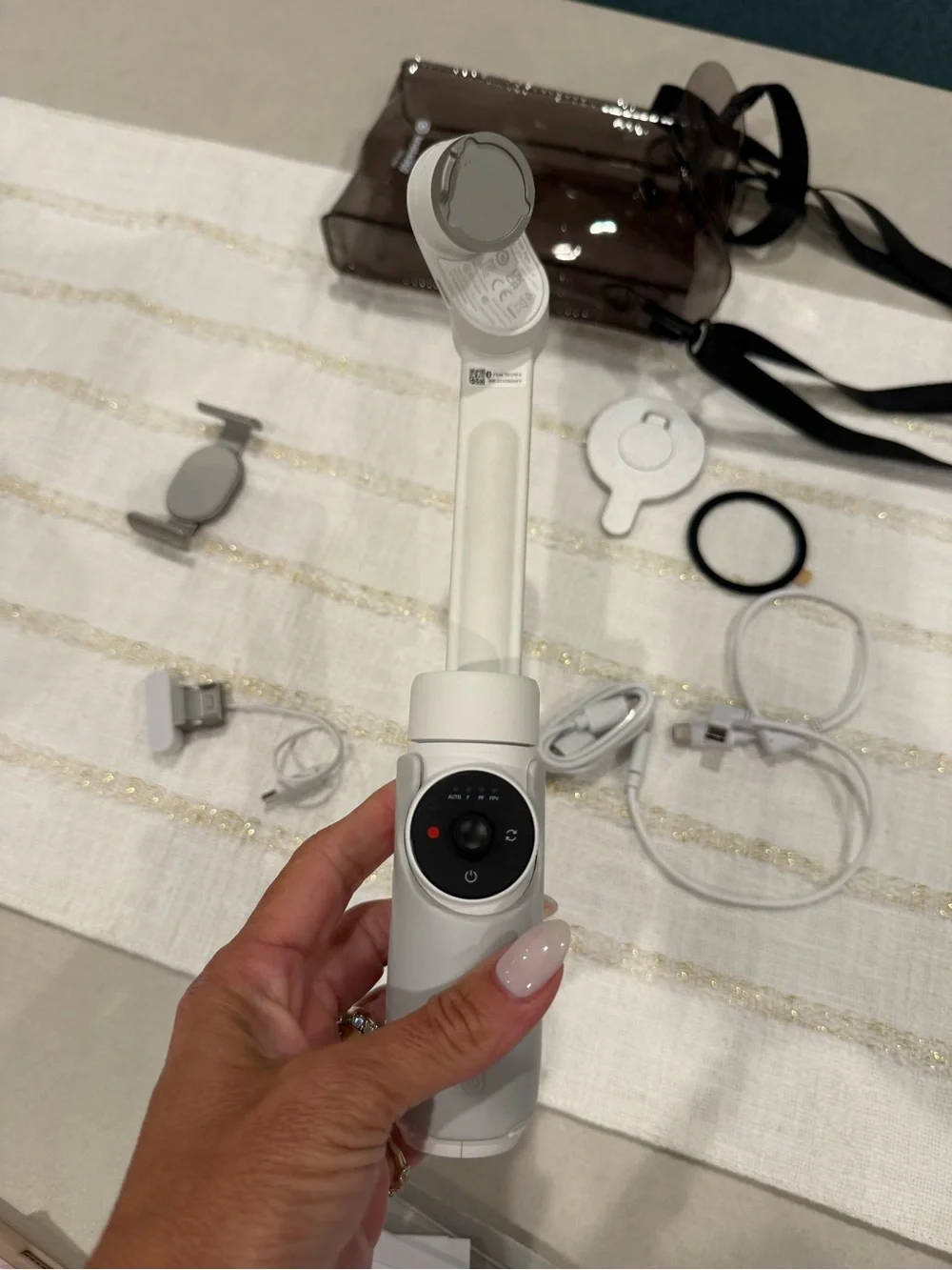 Insta360 Flow White Handheld Gimbal/Accessory Kit